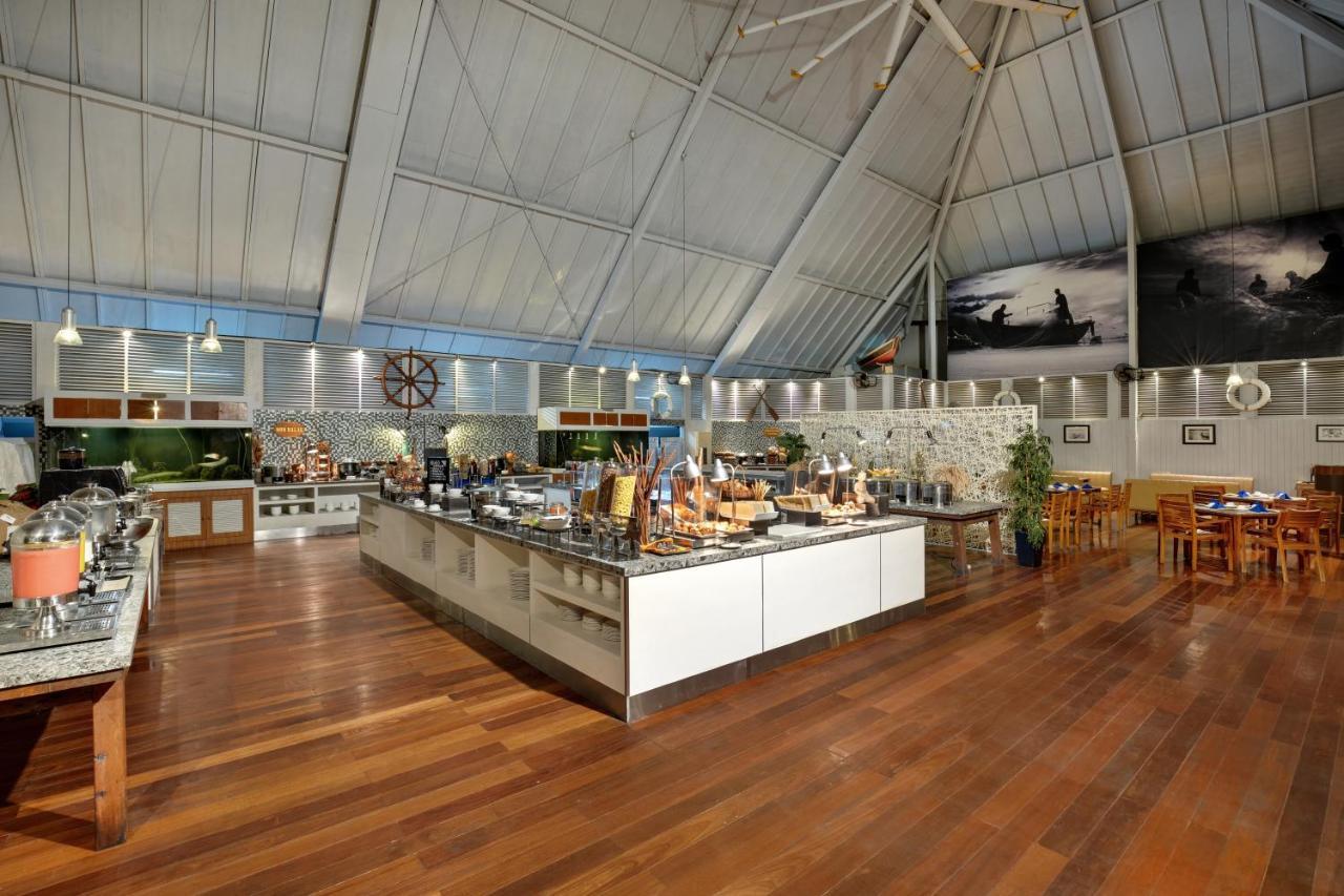The Kuta Beach Heritage Hotel - Managed By Accor Eksteriør billede The interior of the lounge
