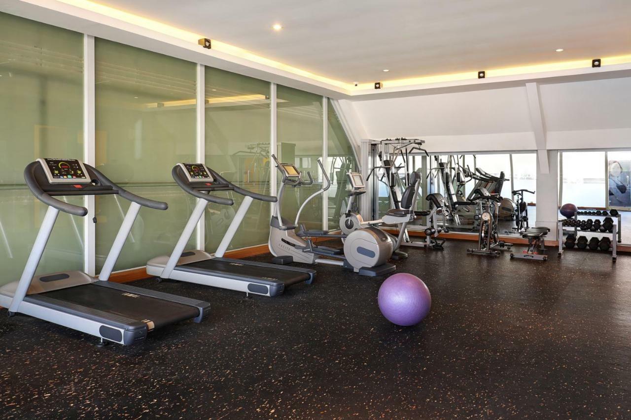 The Kuta Beach Heritage Hotel - Managed By Accor Eksteriør billede The gym at the hotel